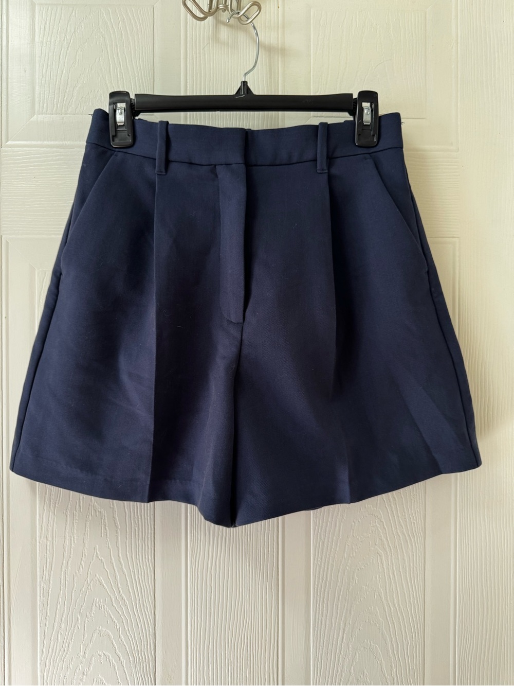 Abercrombie & Fitch Navy Pleated High-Rise Shorts